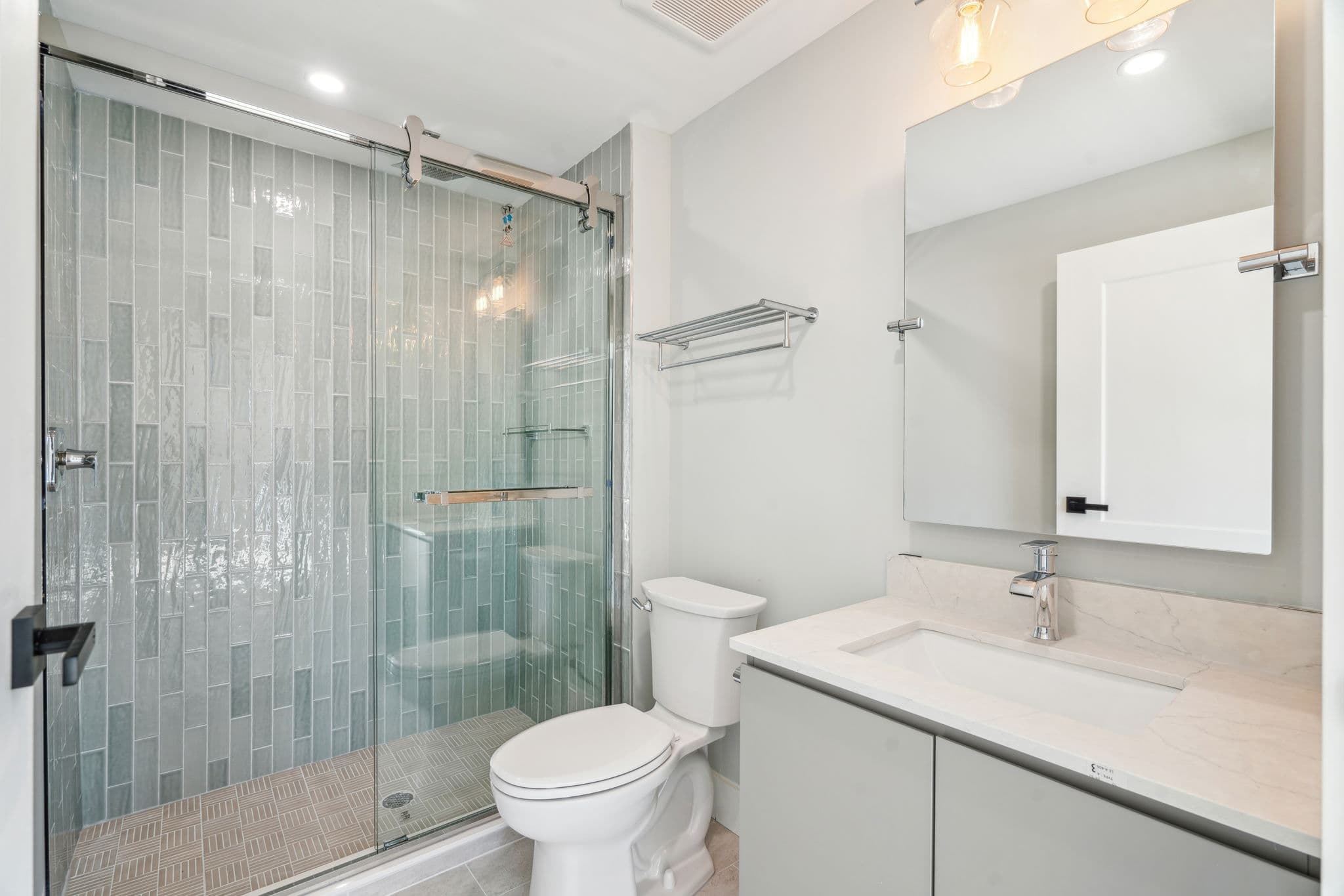 Bathroom with timeless fixtures